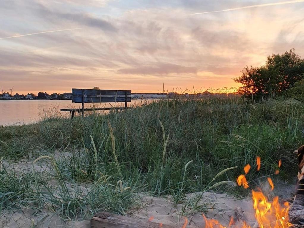 Ferienwohnung Sonnenaufgangsgenuss Harriersand Schwanewede Luaran gambar